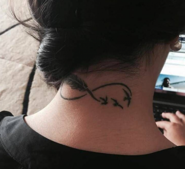 Simbol infinity atau tak terhingga